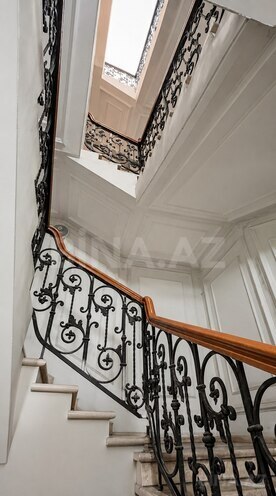 Satılır 5 otaqlı köhnə tikili 210 m², Sahil m., photo 4 from 13