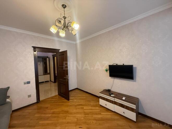 Сдаётся 2-комн. новостройка 65 м², м. Ази Асланов, photo 3 from 16