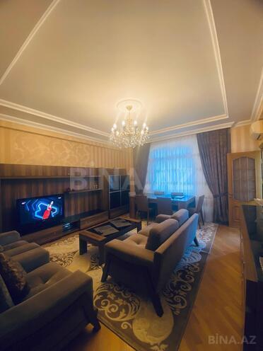 Продаётся 2-комн. новостройка 62 м², м. Иншаатчылар, photo 4 from 15