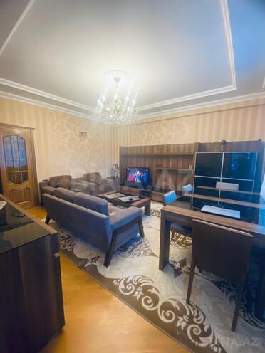 Продаётся 2-комн. новостройка 62 м², м. Иншаатчылар, photo 3 from 15