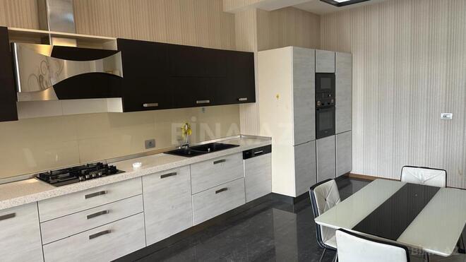 İcarəyə verilir 4 otaqlı yeni tikili 220 m², 28 May m., photo 10 from 19