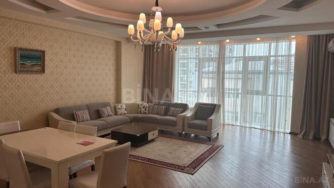 İcarəyə verilir 4 otaqlı yeni tikili 220 m², 28 May m., photo 1 from 19