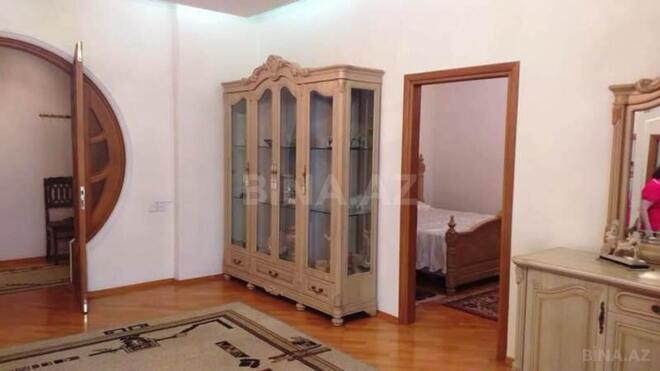 Сдаётся 3-комн. вторичка 110 м², м. 28 мая, photo 1 from 13