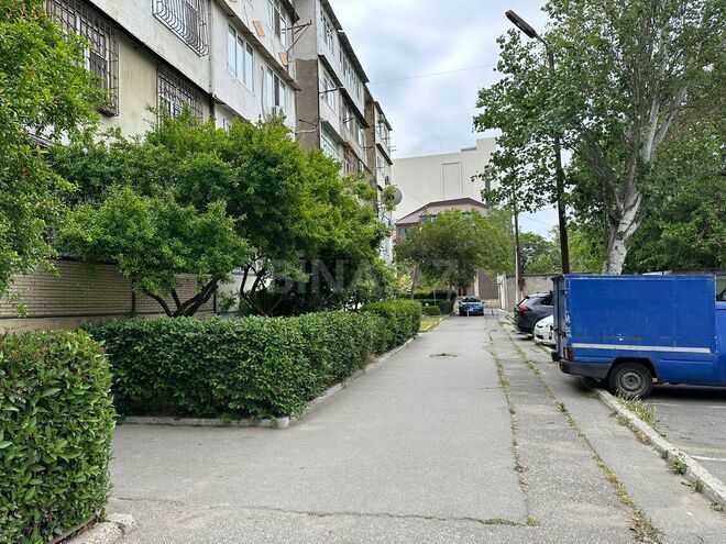 Satılır 2 otaqlı köhnə tikili 45 m², Qara Qarayev m., photo 14 from 18