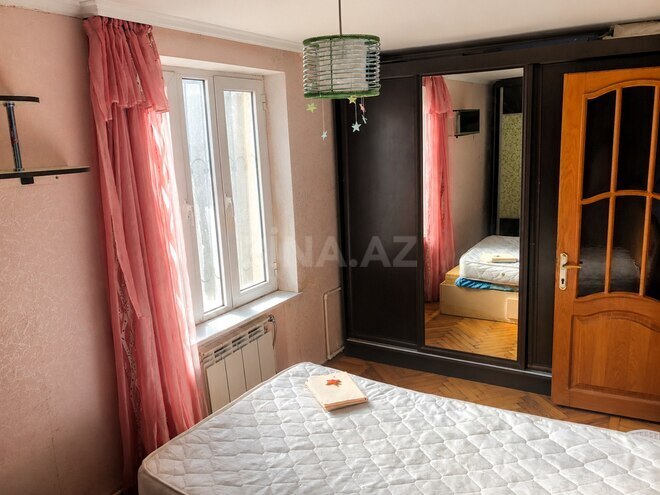 Продаётся 2-комн. вторичка 65 м², м. Низами, photo 10 from 13