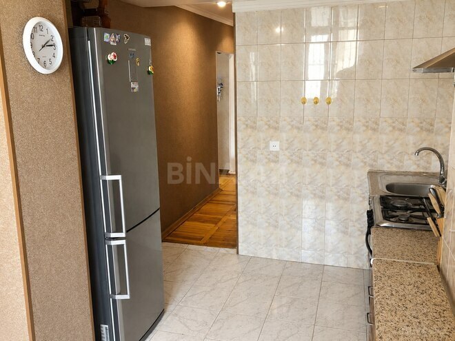 Продаётся 2-комн. вторичка 65 м², м. Низами, photo 6 from 13