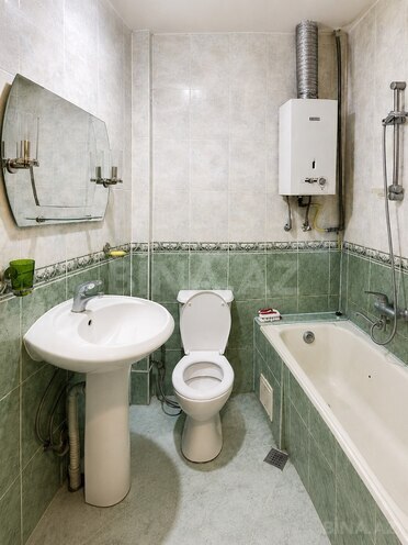 Продаётся 2-комн. вторичка 65 м², м. Низами, photo 12 from 13