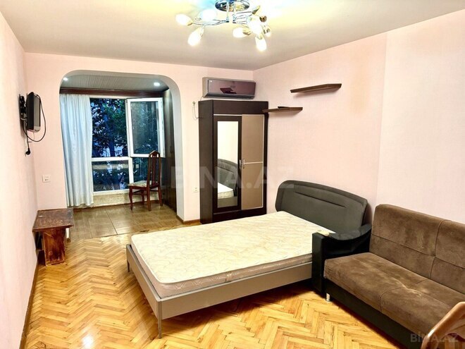 Продаётся 1-комн. вторичка 38 м², Ясамальский р., photo 1 from 11