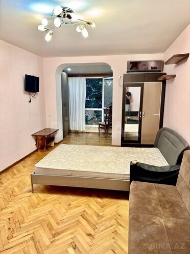 Продаётся 1-комн. вторичка 38 м², Ясамальский р., photo 3 from 11