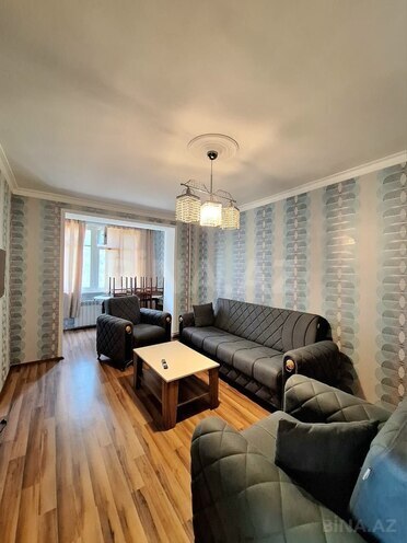 Сдаётся 2-комн. вторичка 55 м², м. Нариман Нариманов, photo 1 from 17