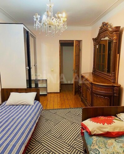 Продаётся 3-комн. вторичка 65 м², м. Нариман Нариманов, photo 7 from 13