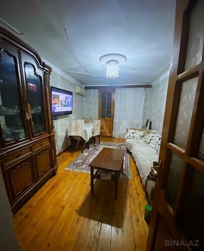 Продаётся 3-комн. вторичка 65 м², м. Нариман Нариманов, photo 1 from 13