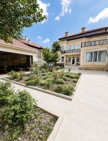 Satılır 6 otaqlı həyət evi/bağ evi 550 m², Elmlər Akademiyası m., photo 1 from 16