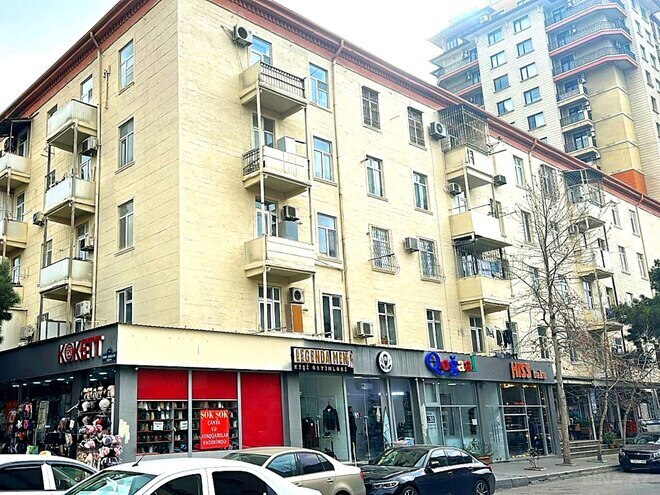 Satılır 3 otaqlı köhnə tikili 60 m², Qara Qarayev m., photo 4 from 16