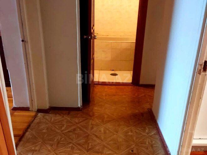 Satılır 3 otaqlı köhnə tikili 60 m², Qara Qarayev m., photo 13 from 16