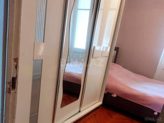 Satılır 3 otaqlı köhnə tikili 60 m², Qara Qarayev m., photo 15 from 16