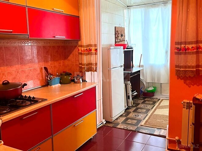Satılır 3 otaqlı köhnə tikili 60 m², Qara Qarayev m., photo 12 from 16