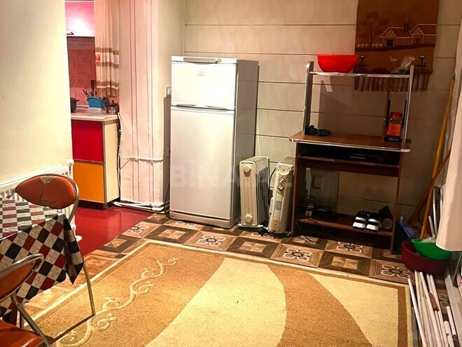 Satılır 3 otaqlı köhnə tikili 60 m², Qara Qarayev m., photo 8 from 16