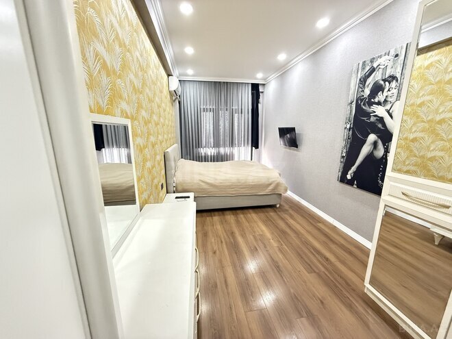 Продаётся 2-комн. новостройка 70 м², м. Нефтчиляр, photo 12 from 22