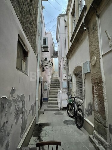 Продаётся 3-комн. вторичка 55 м², м. Ичеришехер, photo 4 from 24