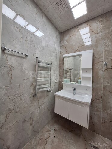 İcarəyə verilir 3 otaqlı yeni tikili 126 m², 28 May m., photo 18 from 21