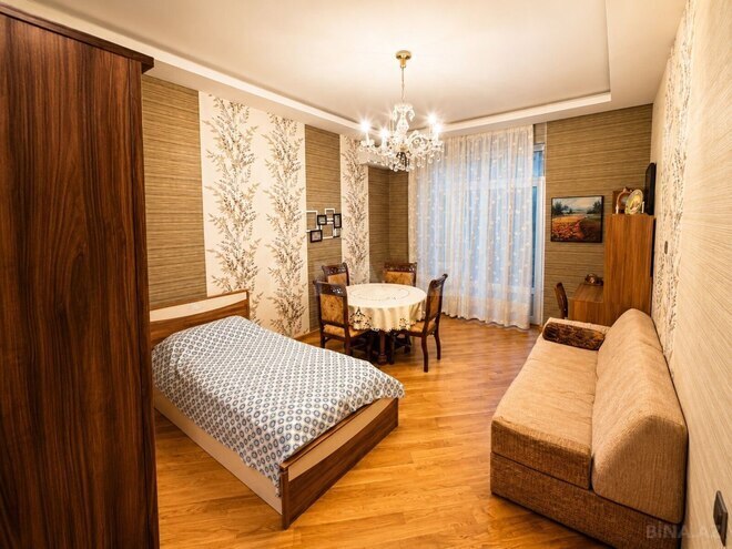 Продаётся 3-комн. вторичка 85 м², м. Нариман Нариманов, photo 4 from 13