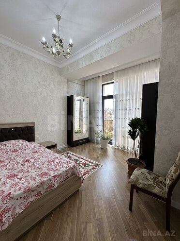 Продаётся 4-комн. новостройка 164 м², м. Низами, photo 12 from 19
