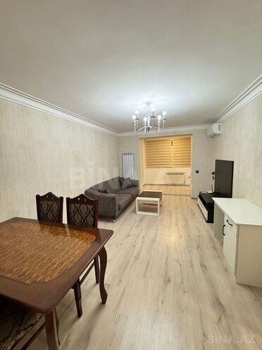 Сдаётся 3-комн. вторичка 70 м², м. Элмляр Академиясы, photo 1 from 10
