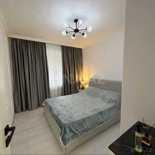 Продаётся 2-комн. вторичка 65 м², м. Ази Асланов, photo 6 from 12