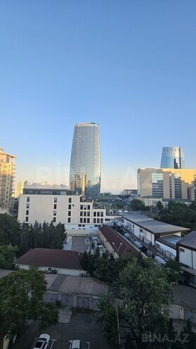 Продаётся 3-комн. вторичка 90 м², м. 28 мая, photo 15 from 32