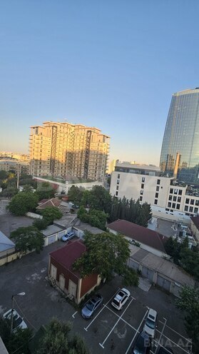 Продаётся 3-комн. вторичка 90 м², м. 28 мая, photo 14 from 32