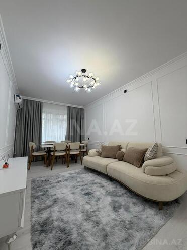Продаётся 2-комн. вторичка 65 м², м. Ази Асланов, photo 1 from 23