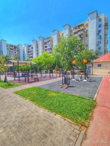 Продаётся 3-комн. вторичка 65 м², пос. Бакиханова, photo 1 from 28