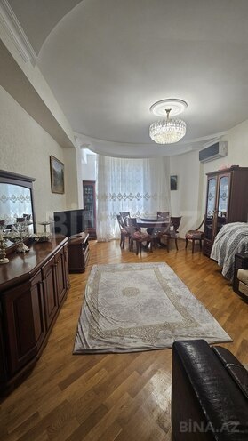 Satılır 3 otaqlı yeni tikili 127 m², İnşaatçılar m., photo 1 from 26