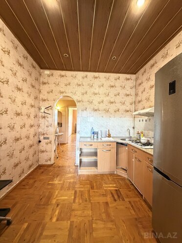 Satılır 4 otaqlı köhnə tikili 100 m², Bakıxanov q., photo 14 from 17