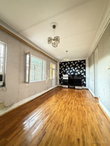 Satılır 4 otaqlı köhnə tikili 100 m², Bakıxanov q., photo 11 from 17