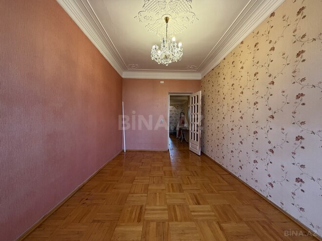 Satılır 4 otaqlı köhnə tikili 100 m², Bakıxanov q., photo 6 from 17