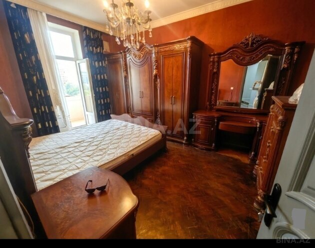 Satılır 3 otaqlı köhnə tikili 98.7 m², Nizami m., photo 17 from 32
