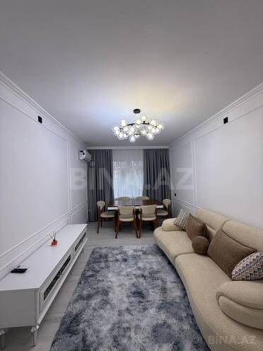 Satılır 2 otaqlı köhnə tikili 60 m², Əhmədli q., photo 1 from 15