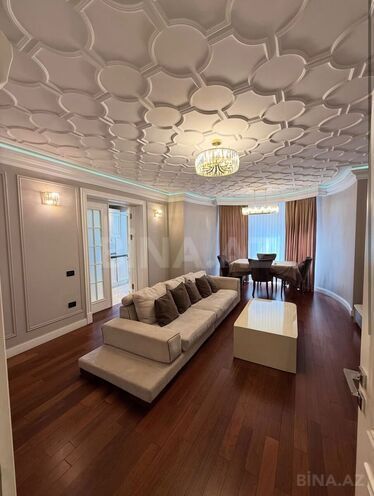 Продаётся 4-комн. новостройка 135 м², м. 8 ноября, photo 1 from 14