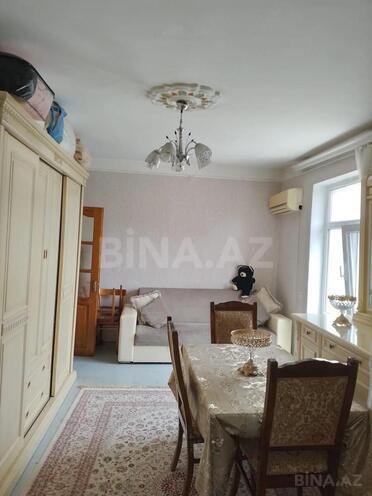 Satılır 2 otaqlı köhnə tikili 40 m², İnşaatçılar m., photo 3 from 14