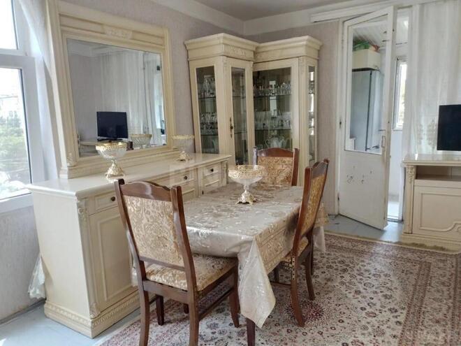 Satılır 2 otaqlı köhnə tikili 40 m², İnşaatçılar m., photo 1 from 14