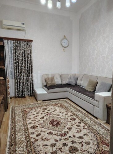 Продаётся 1-комн. вторичка 35 м², м. Низами, photo 6 from 9