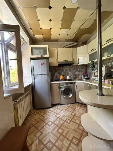 Satılır 3 otaqlı köhnə tikili 65 m², Qara Qarayev m., photo 11 from 16