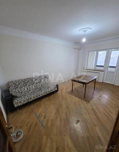 Satılır 2 otaqlı köhnə tikili 65 m², 20 Yanvar m., photo 3 from 12