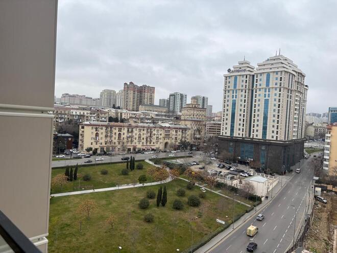 Продаётся 2-комн. новостройка 72 м², м. Низами, photo 1 from 20