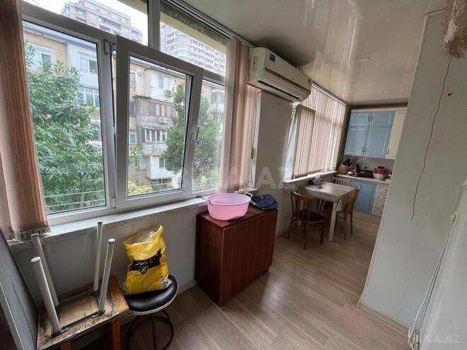 Satılır 3 otaqlı köhnə tikili 67 m², Elmlər Akademiyası m., photo 27 from 30