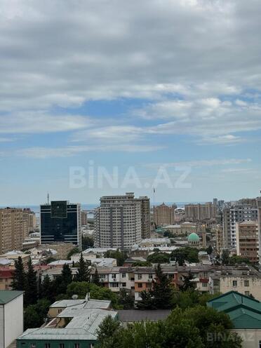 Сдаётся 3-комн. новостройка 105 м², м. Низами, photo 15 from 19