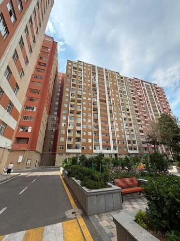 Продаётся 2-комн. новостройка 70 м², м. Кара Караев, photo 1 from 22