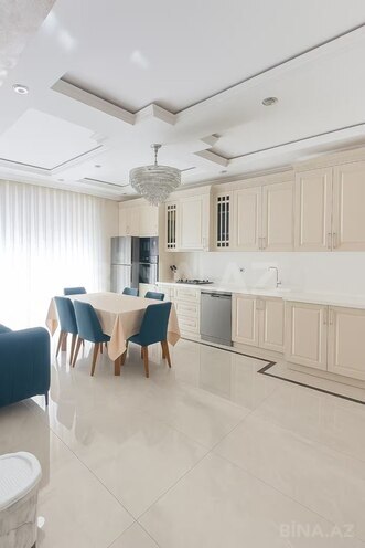 Сдаётся 3-комн. новостройка 125 м², м. Иншаатчылар, photo 4 from 11